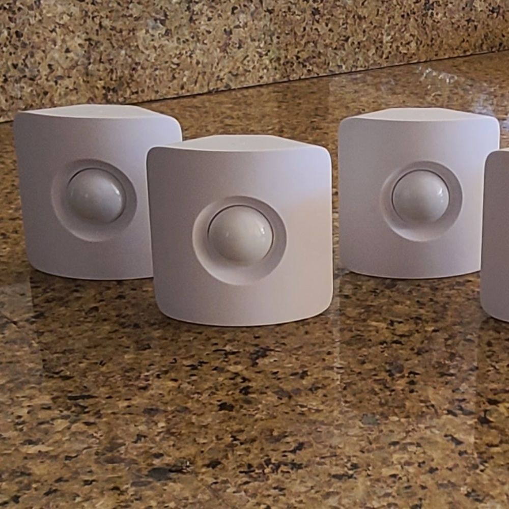 3 SimpliSafe Motion Sensors